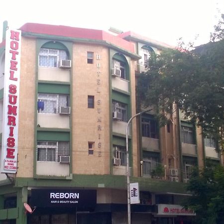 Hotel Sunrise Panadzsi Kültér fotó
