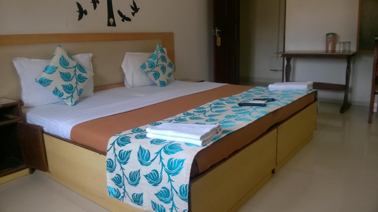 Hotel Sunrise Panadzsi Kültér fotó